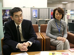 横浜市経済観光局観光交流推進課の吉田さんと横浜観光コンベンション・ビューロー事業部の小島さん