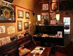 昔懐かしいジャズ喫茶を彷彿とさせる店構え