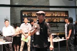 まず起業したい人たちが集まってくれるという場が必要だという