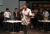 バラエティに富んだ講師陣が特徴