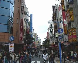 横浜らしいシンボルに欠ける駅西口周辺
