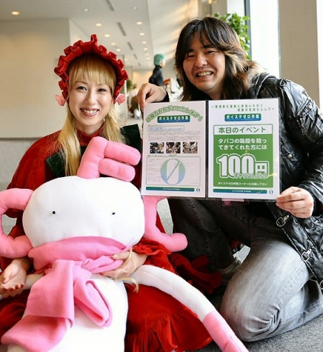 ゲスト・プレゼンターとして参加した元カントリー娘。の林華鈴さん（左）
