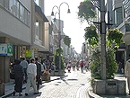 ヨーロッパ調の石畳で整備された街路